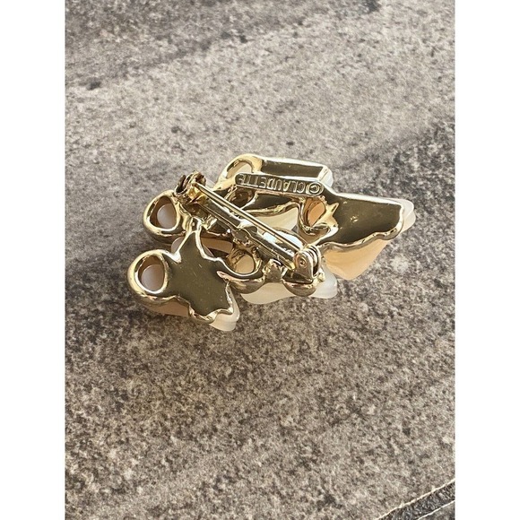 Claudette Vintage Pearl and Beige Moon Glow thermoset Brooch Pin - Picture 4 of 8
